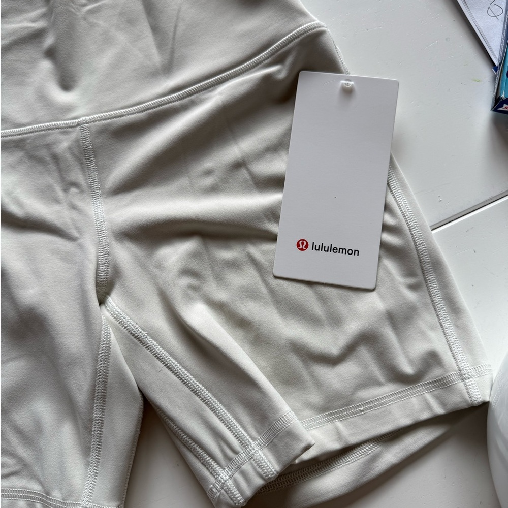 Lululemon align hr short 6” size 6 bone NWT